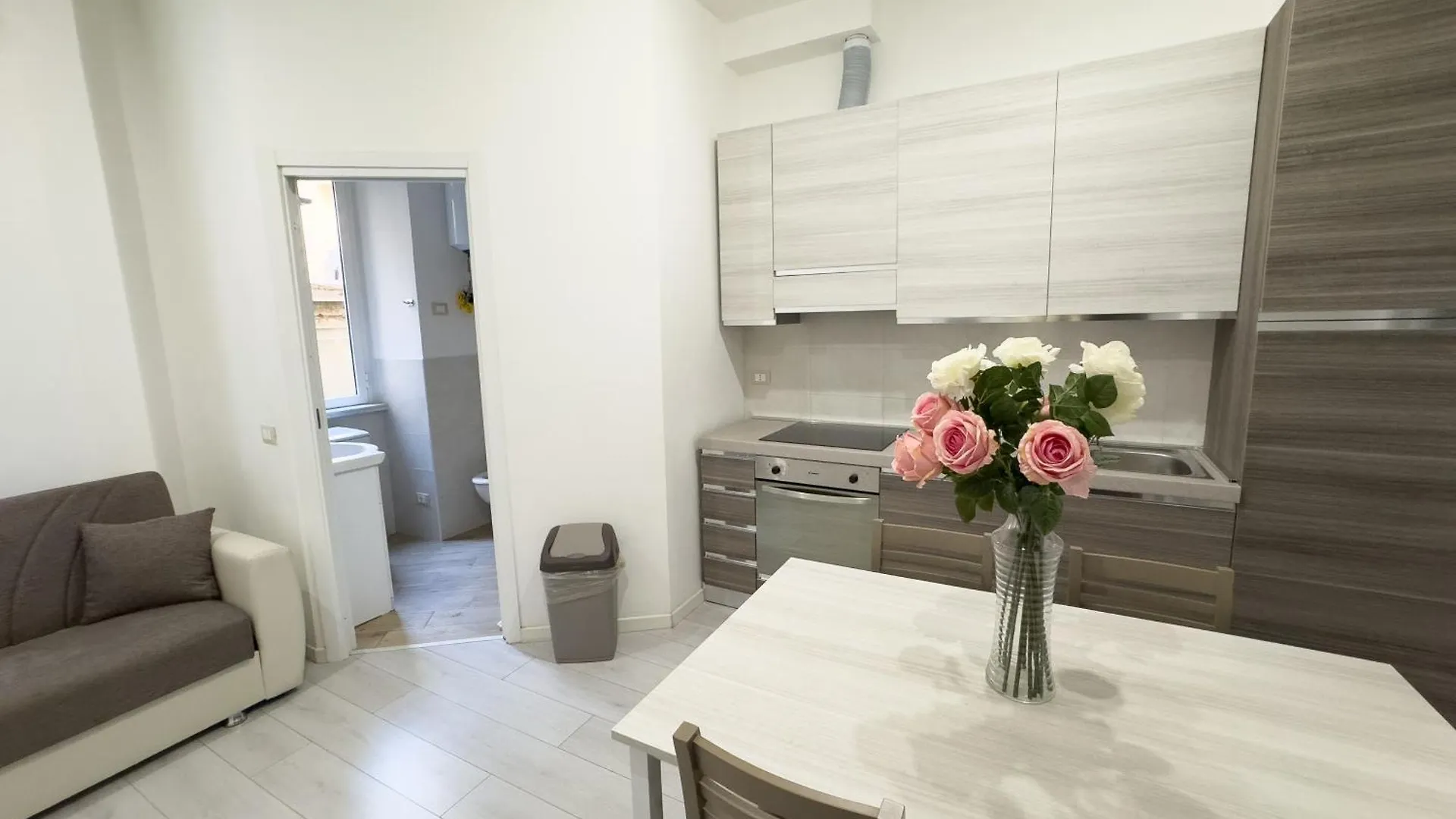Valerias Nest Elegant Apt With Wifi And Charm Rome Apartment